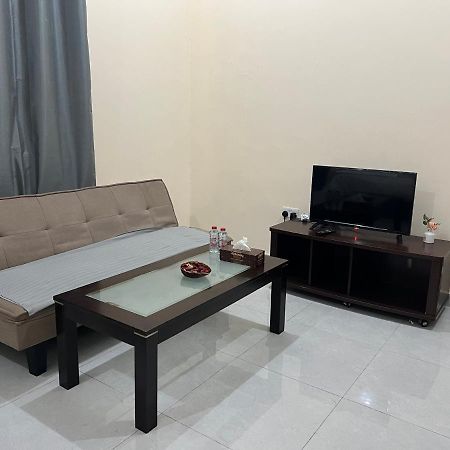 Cozy Private Studio Apartment Near Airport Αμπού Ντάμπι Εξωτερικό φωτογραφία