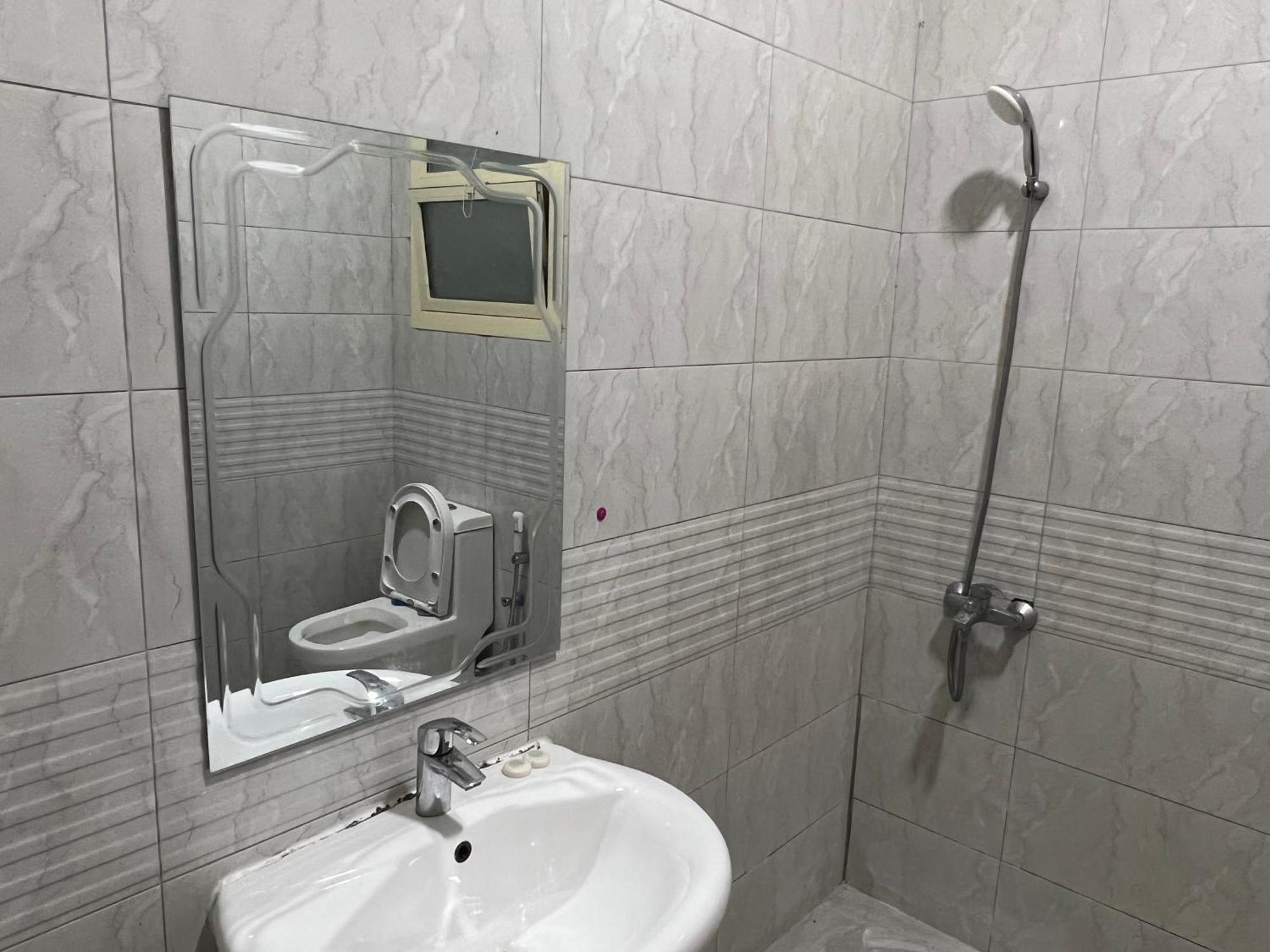 Cozy Private Studio Apartment Near Airport Αμπού Ντάμπι Εξωτερικό φωτογραφία